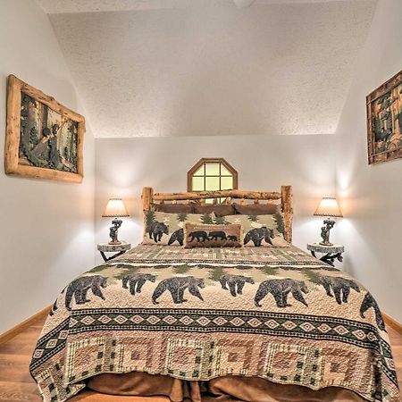 Picturesque Pigeon Forge Cabin With Mountain Views Ngoại thất bức ảnh