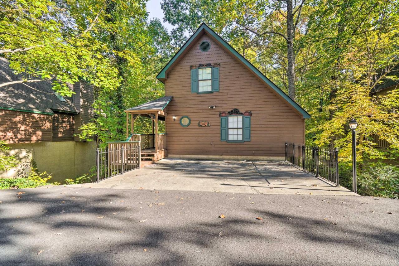 Picturesque Pigeon Forge Cabin With Mountain Views Ngoại thất bức ảnh