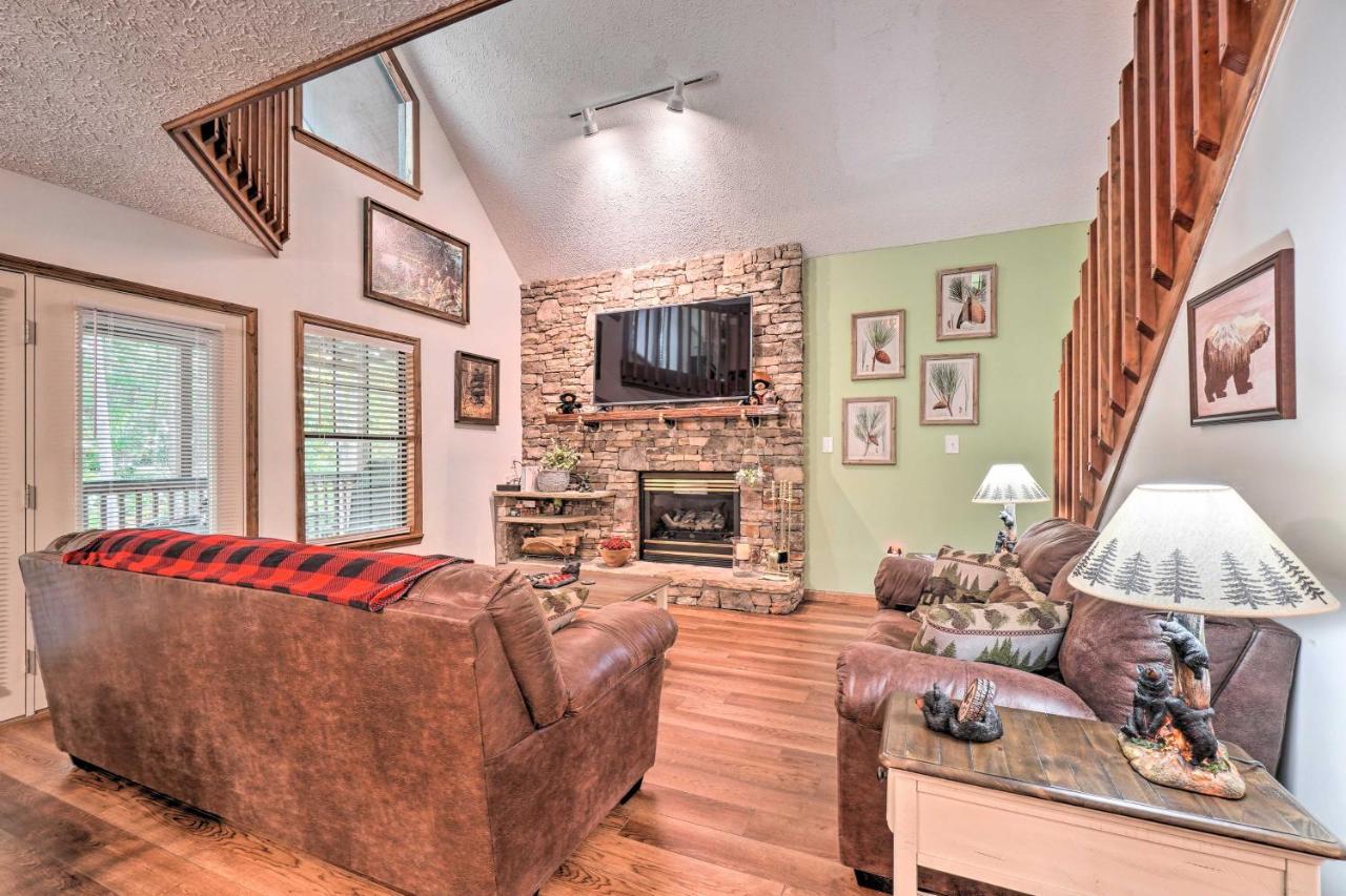 Picturesque Pigeon Forge Cabin With Mountain Views Ngoại thất bức ảnh
