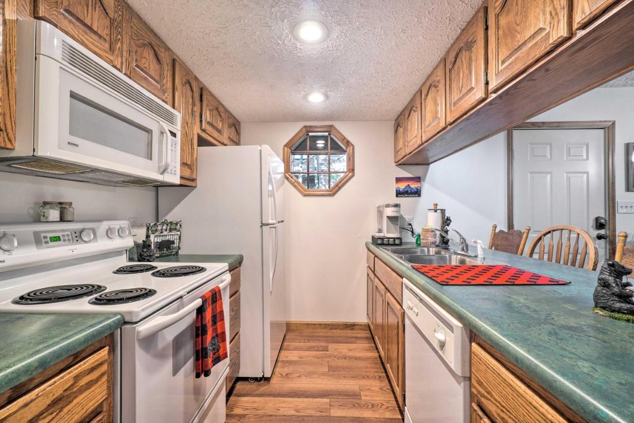 Picturesque Pigeon Forge Cabin With Mountain Views Ngoại thất bức ảnh