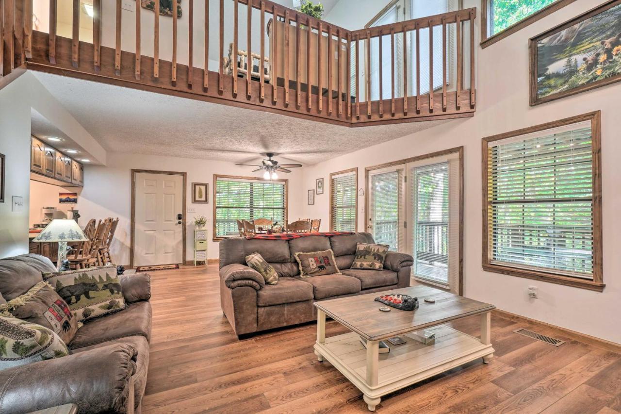 Picturesque Pigeon Forge Cabin With Mountain Views Ngoại thất bức ảnh
