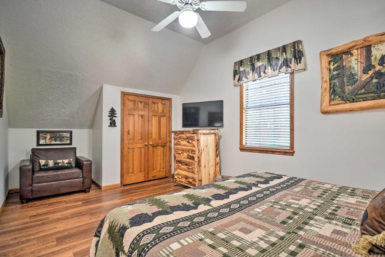 Picturesque Pigeon Forge Cabin With Mountain Views Ngoại thất bức ảnh