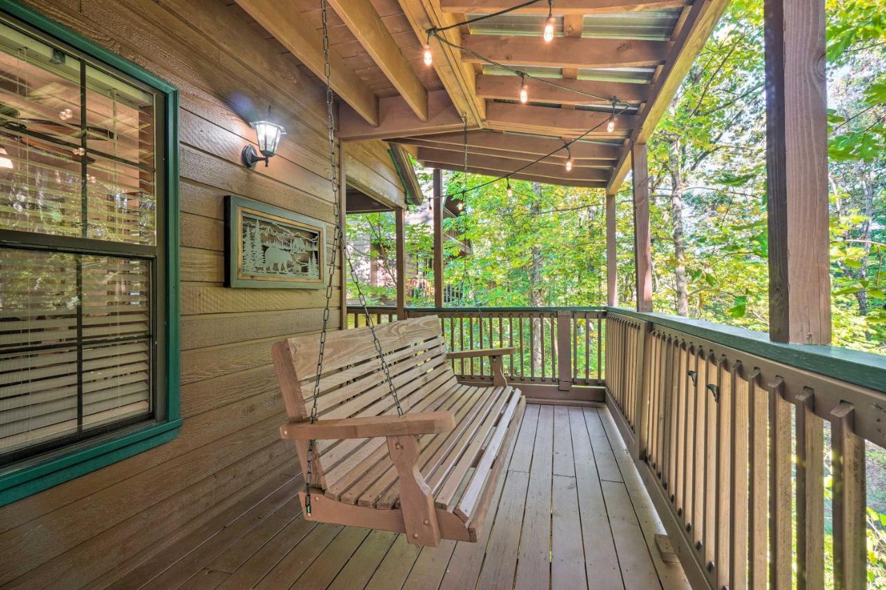 Picturesque Pigeon Forge Cabin With Mountain Views Ngoại thất bức ảnh