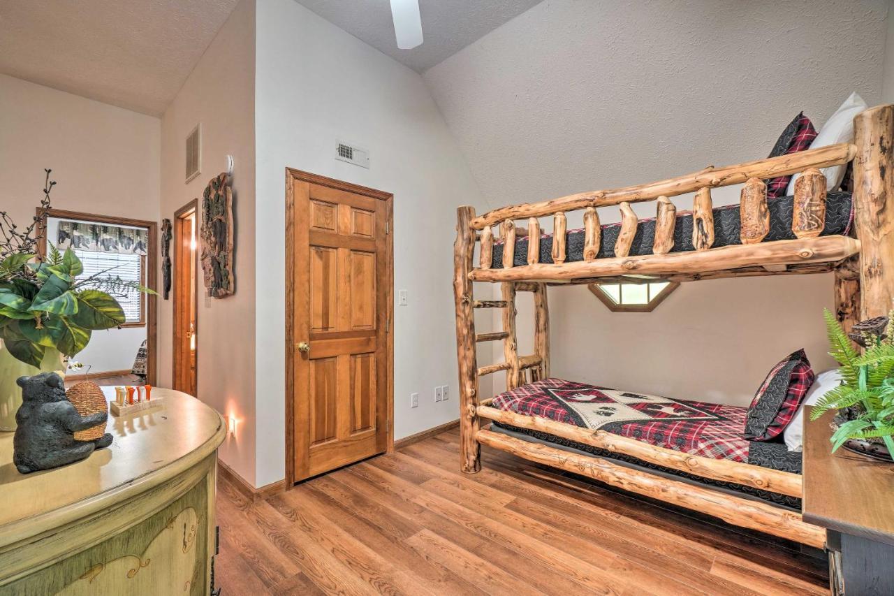 Picturesque Pigeon Forge Cabin With Mountain Views Ngoại thất bức ảnh